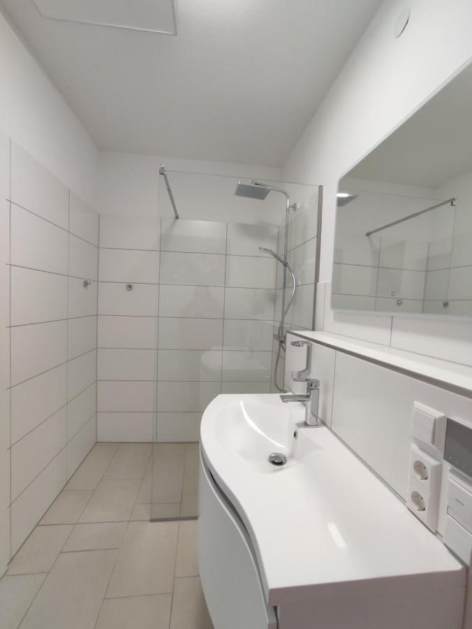 Steepleview House Bed & Breakfast Бад Петерстал-Грисбах Екстериор снимка